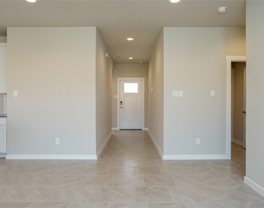 29414 Bryans Manor Lane - Photo Thumbnail 9