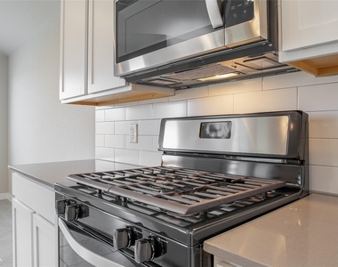 29414 Bryans Manor Lane - Photo Thumbnail 13
