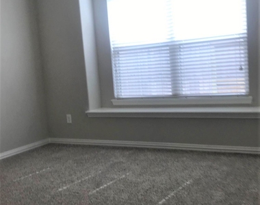 4731 Misty Ranch Drive - Photo Thumbnail 17