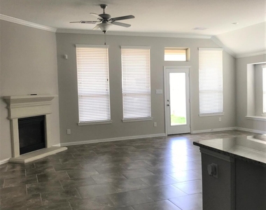 4731 Misty Ranch Drive - Photo Thumbnail 9