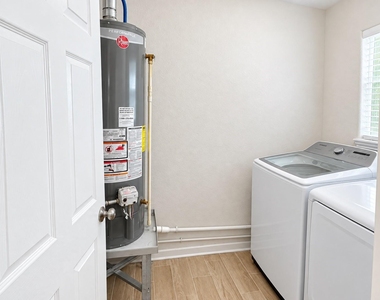 8215 Leader Street - Photo Thumbnail 19
