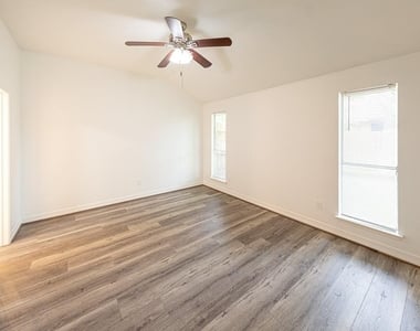 15102 Sheffield Terrace - Photo Thumbnail 20
