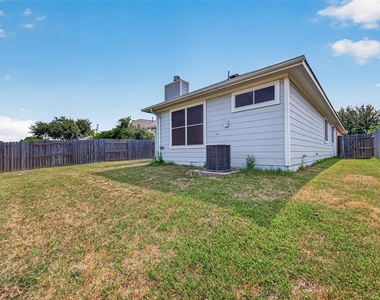 10902 Primrose Acres Lane - Photo Thumbnail 35