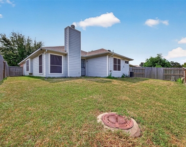 10902 Primrose Acres Lane - Photo Thumbnail 34