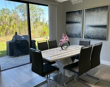 8863 Madrid Circle - Photo Thumbnail 5
