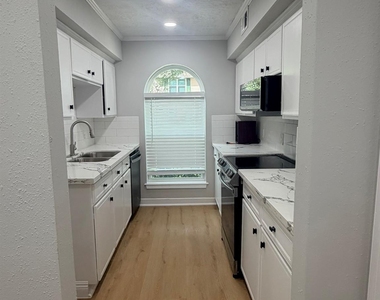 11002 Hammerly Boulevard - Photo Thumbnail 3