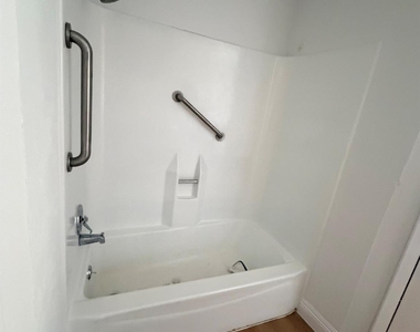 11002 Hammerly Boulevard - Photo Thumbnail 14