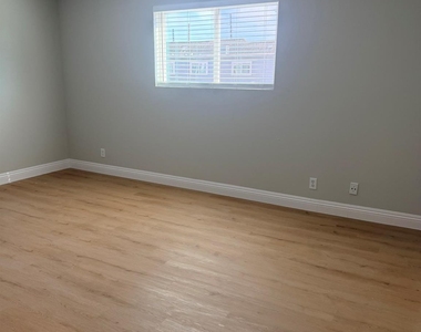11002 Hammerly Boulevard - Photo Thumbnail 9