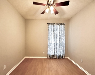 1610 Parkview Lane - Photo Thumbnail 27