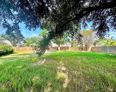 1610 Parkview Lane - Photo Thumbnail 33