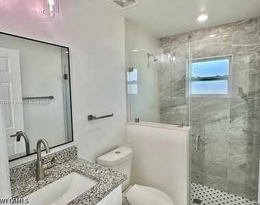 4616 15th Street Sw - Photo Thumbnail 6