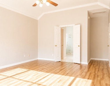 2438 Weatherford Drive - Photo Thumbnail 20