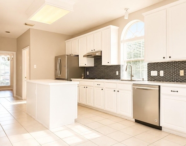 2438 Weatherford Drive - Photo Thumbnail 11