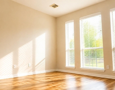 2438 Weatherford Drive - Photo Thumbnail 5