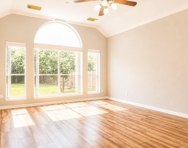 2438 Weatherford Drive - Photo Thumbnail 19