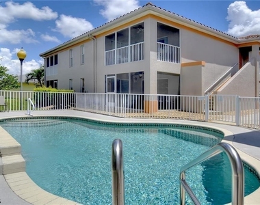 5308 Chiquita Boulevard S - Photo Thumbnail 10