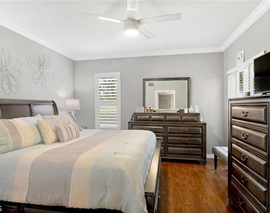 5308 Chiquita Boulevard S - Photo Thumbnail 6