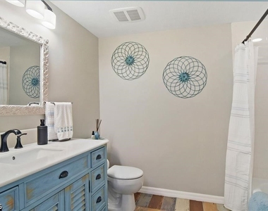 5308 Chiquita Boulevard S - Photo Thumbnail 9