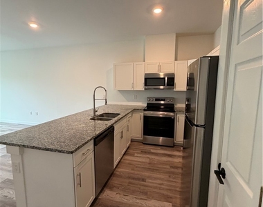 4509 21st Street Sw - Photo Thumbnail 5