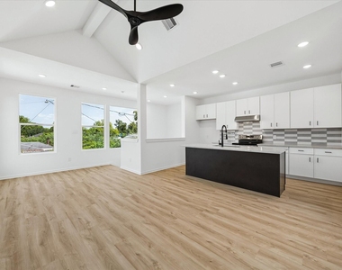 6833 Cohn - Photo Thumbnail 24