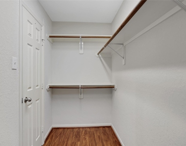 17922 Mission Bluff Lane - Photo Thumbnail 12