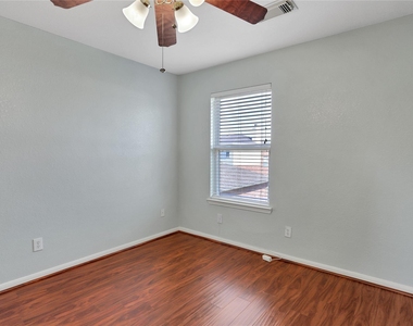 17922 Mission Bluff Lane - Photo Thumbnail 16