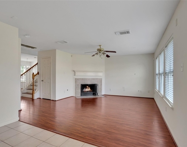 17922 Mission Bluff Lane - Photo Thumbnail 6