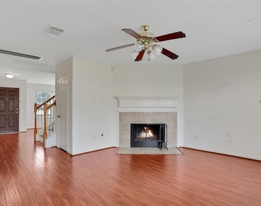 17922 Mission Bluff Lane - Photo Thumbnail 2