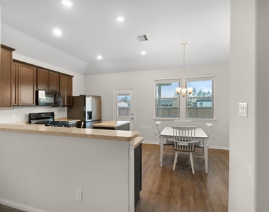 14156 Kamilia Road - Photo Thumbnail 7