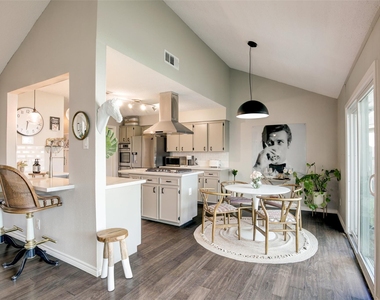 1034 Montour Drive - Photo Thumbnail 8
