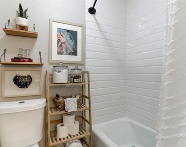 1034 Montour Drive - Photo Thumbnail 16