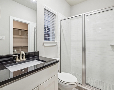 256 W 28th Street - Photo Thumbnail 18