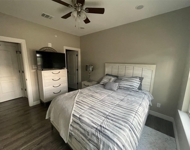 5262 Ella Boulevard - Photo Thumbnail 14