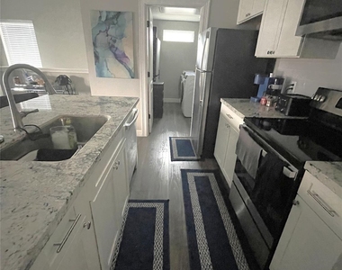 5262 Ella Boulevard - Photo Thumbnail 6