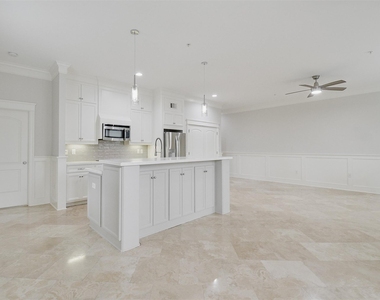 2802 Morrison Street - Photo Thumbnail 2