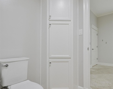 2802 Morrison Street - Photo Thumbnail 15