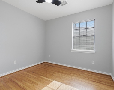 4926 Edfield Street - Photo Thumbnail 5