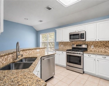 12902 Cascadia Knoll Court - Photo Thumbnail 6