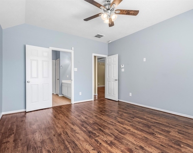 12902 Cascadia Knoll Court - Photo Thumbnail 11