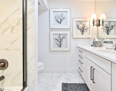 3105 Riviera Drive - Photo Thumbnail 25