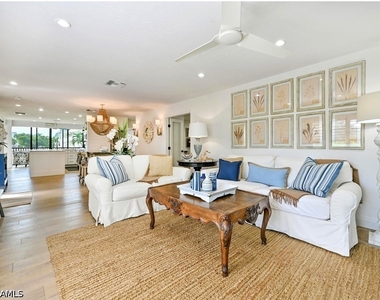 3105 Riviera Drive - Photo Thumbnail 3
