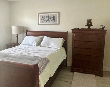 441 Quail Forest Boulevard - Photo Thumbnail 8