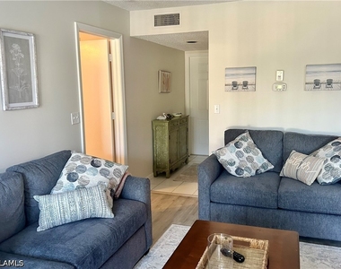 441 Quail Forest Boulevard - Photo Thumbnail 1