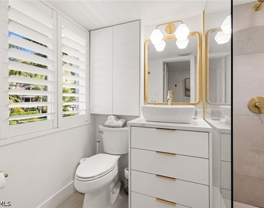 175 Fifth Avenue S - Photo Thumbnail 25