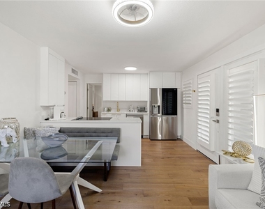 175 Fifth Avenue S - Photo Thumbnail 5