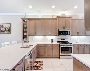 4310 Aurora Street - Photo Thumbnail 6