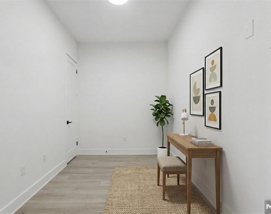487 Market - Photo Thumbnail 5