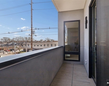 487 Market - Photo Thumbnail 15