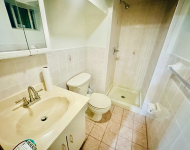 1563 East 46th Street - Photo Thumbnail 4