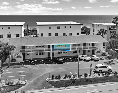 1011 S Miramar Avenue - Photo Thumbnail 1